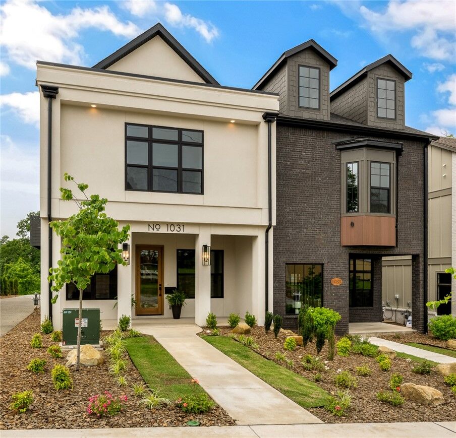 Property Photo: 1031 NW A Street AR 72712