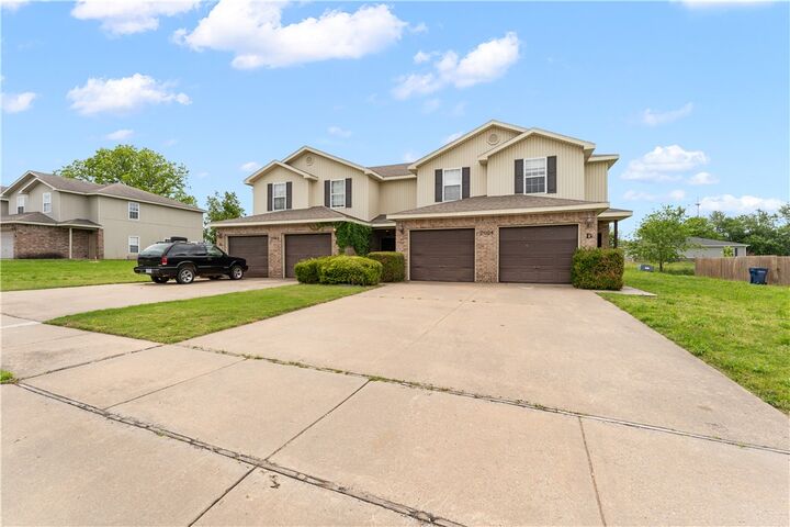 Property Photo:  1908 Azlin Place  AR 72761 