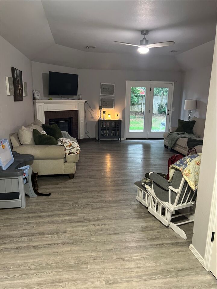 Property Photo:  303 Edgehill Avenue  AR 72745 