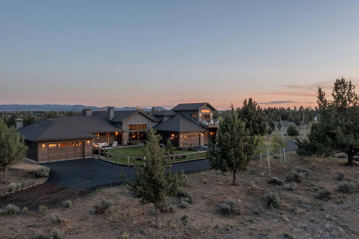 Property Photo: 61465 White Peaks Court OR 97702