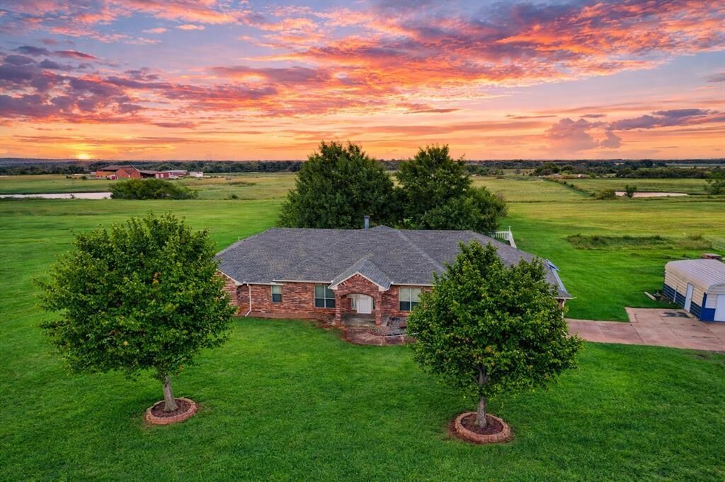 Property Photo:  104278 Homestead Drive  OK 74851 