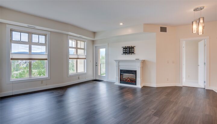 Property Photo: 2551 Shoreline Drive 412 BC V4V 2P2