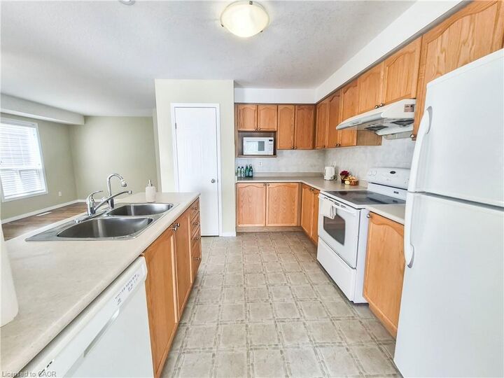 Property Photo:  775 Karlsfeld Road  ON N2T 2X2 