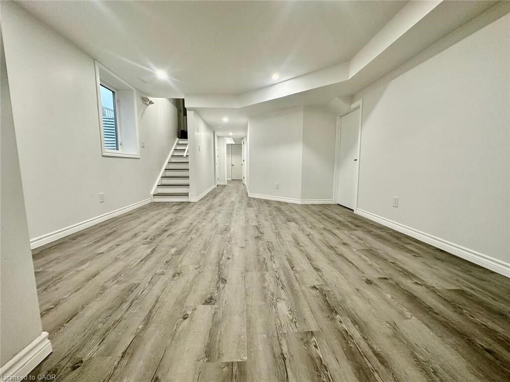 Property Photo: 295 Gillespie Drive Lower ON N3T 0W1