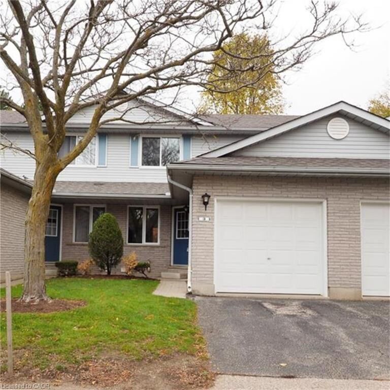 Property Photo:  425 Kingscourt Drive 3  ON N2K 3R4 