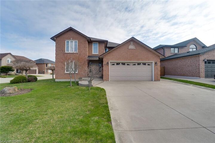 Property Photo:  137 National Drive  ON L6M 0H1 