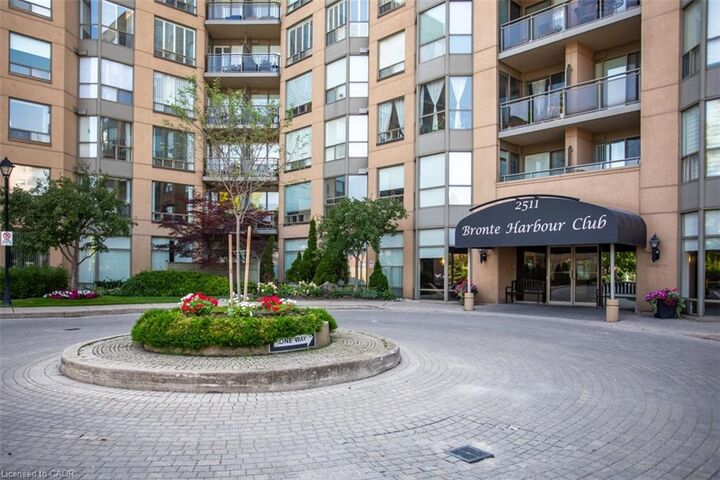 Property Photo: 2511 Lakeshore Road W 311 ON L6L 6L9