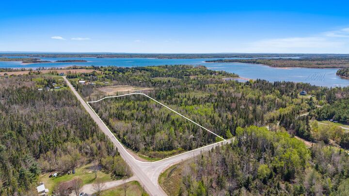 Cambridge Road Acreage — photo 1