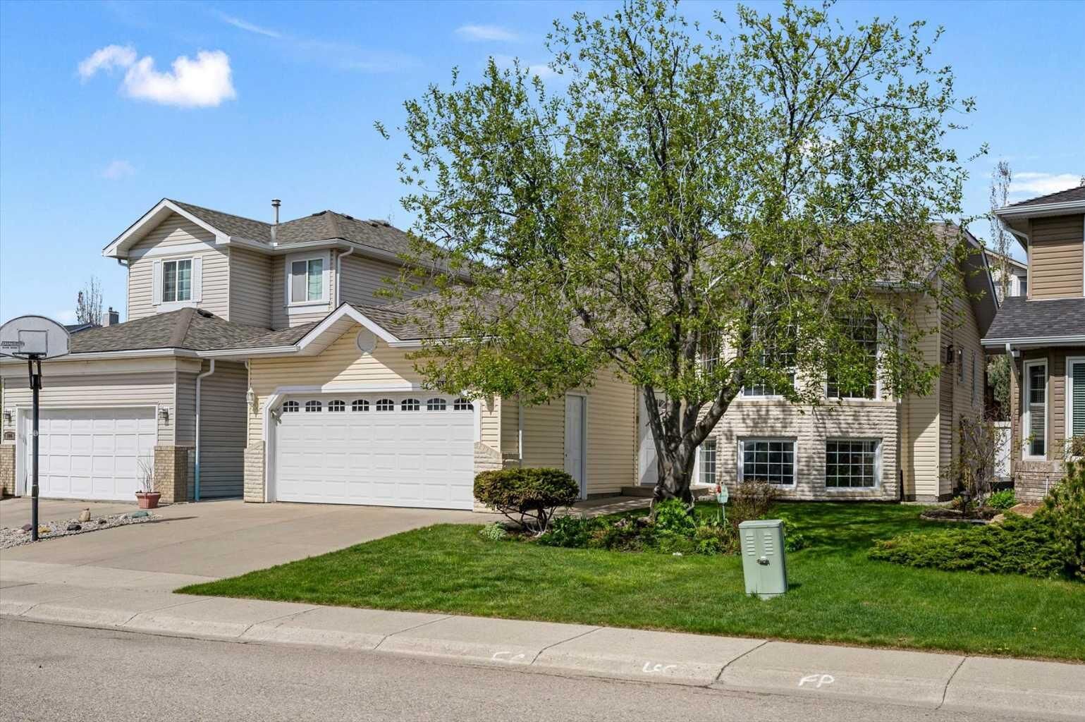 Property Photo: 100 Macewan Park Manor NW AB T3K 4G6