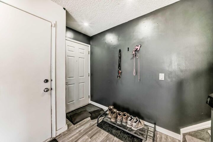 Property Photo:  125 Coral Springs Bay NE  AB T3J 3P4 