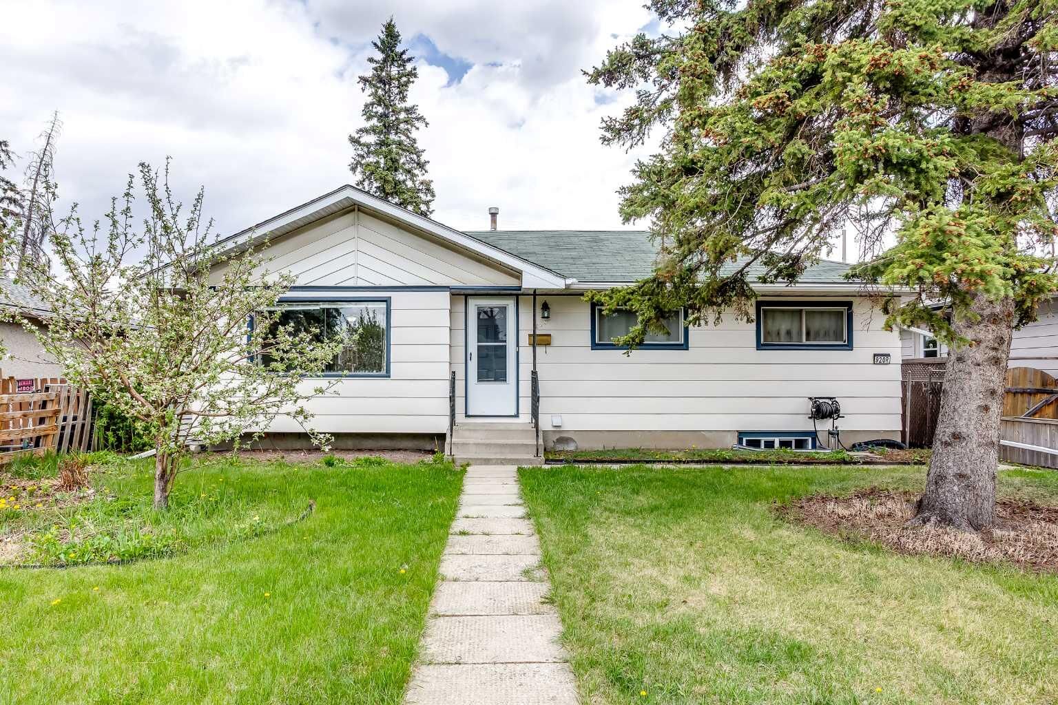 Property Photo: 920 41 Street SE AB T2A 1K5