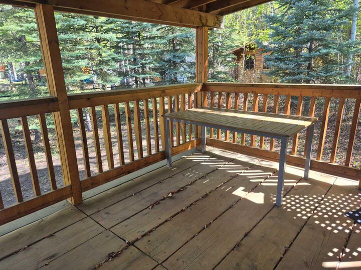 Property Photo: 10046 Township Road 422 83A AB T0C 2J0