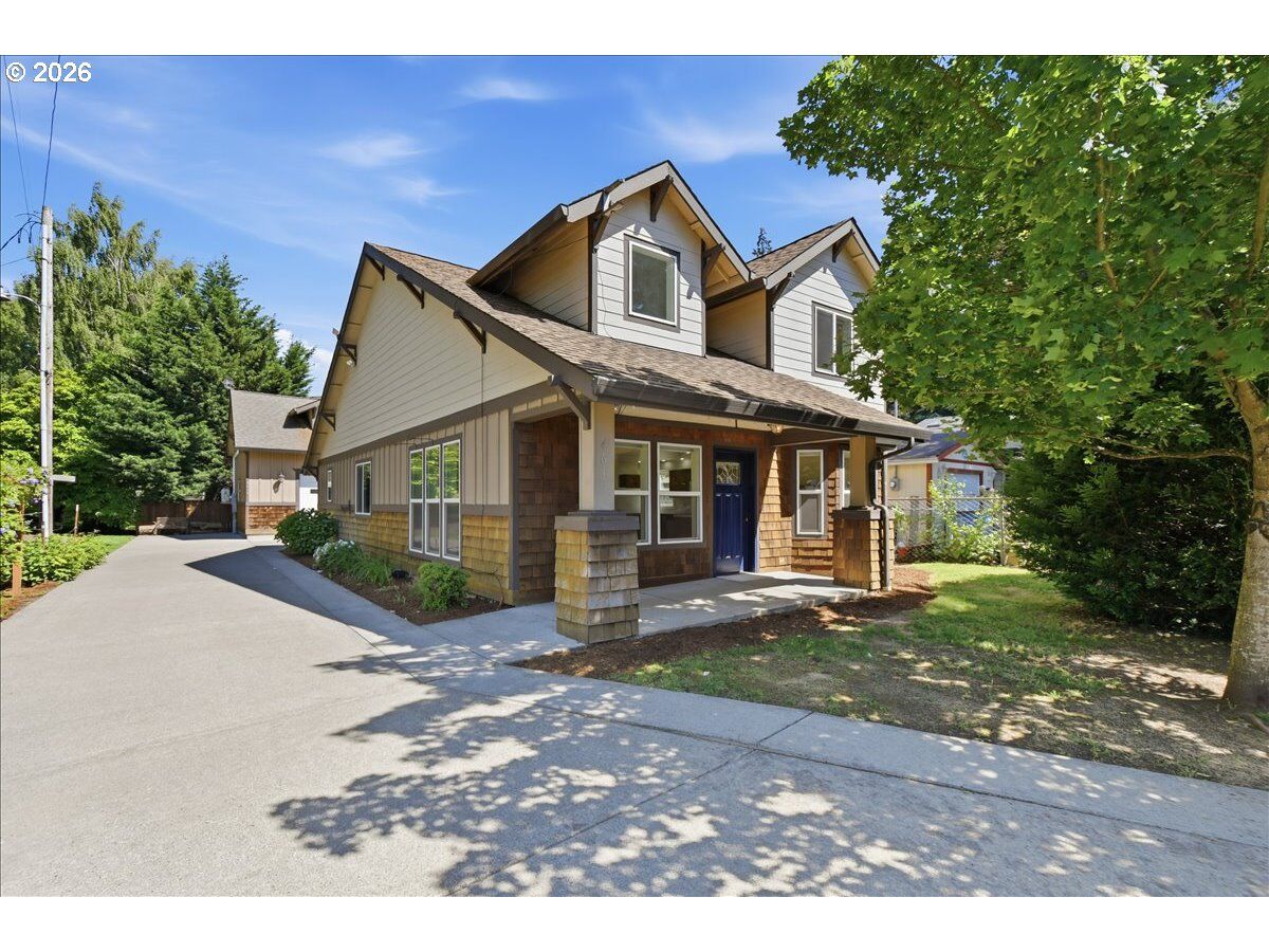 Property Photo: 4619 NW Grant St WA 98663