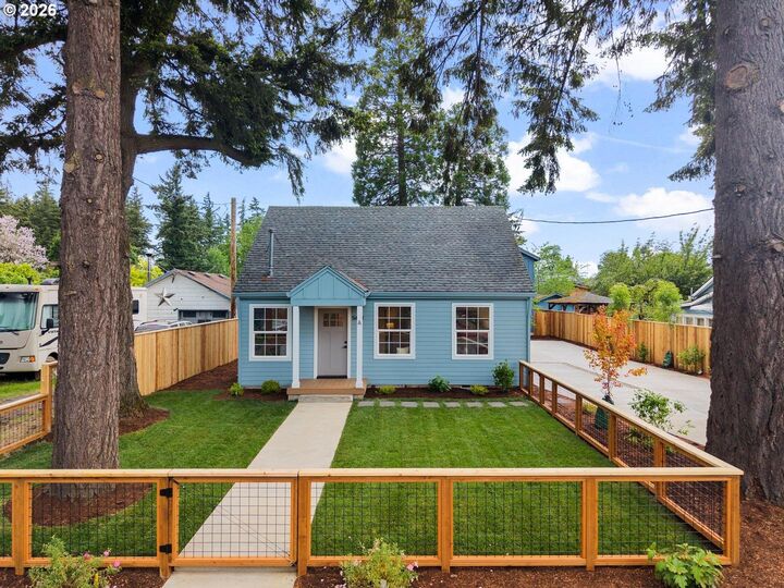 Property Photo: 5601 SE Bybee Blvd A OR 97206