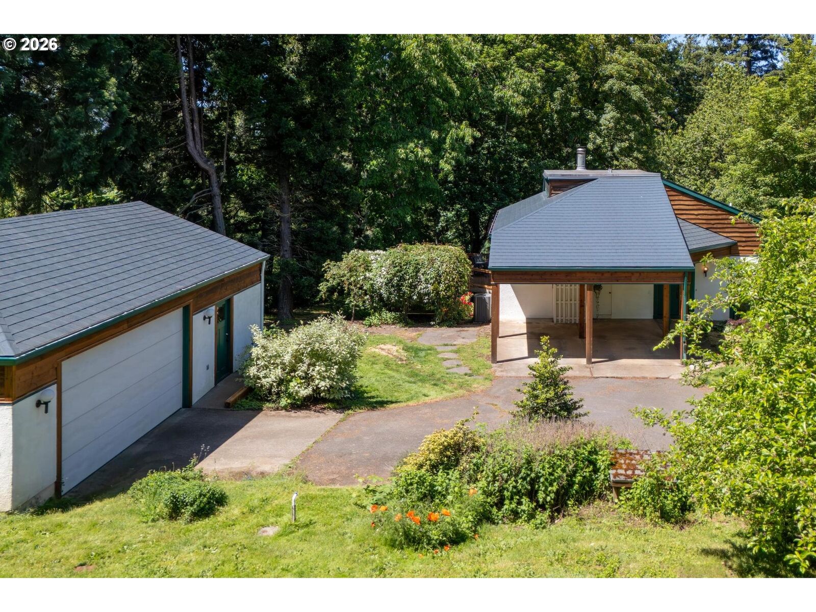 Property Photo:  21281 S Sweetbriar Rd  OR 97068 