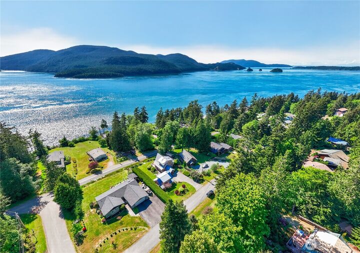 Property Photo:  5144  Totem Trail  WA 98221 