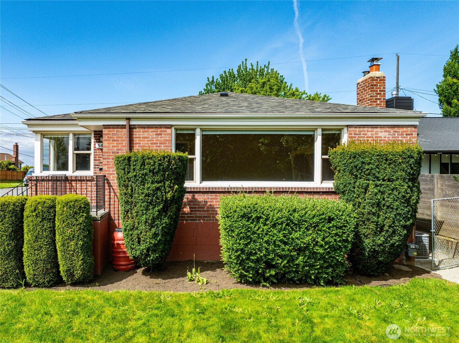 Property Photo:  5457  35th Avenue SW  WA 98126 