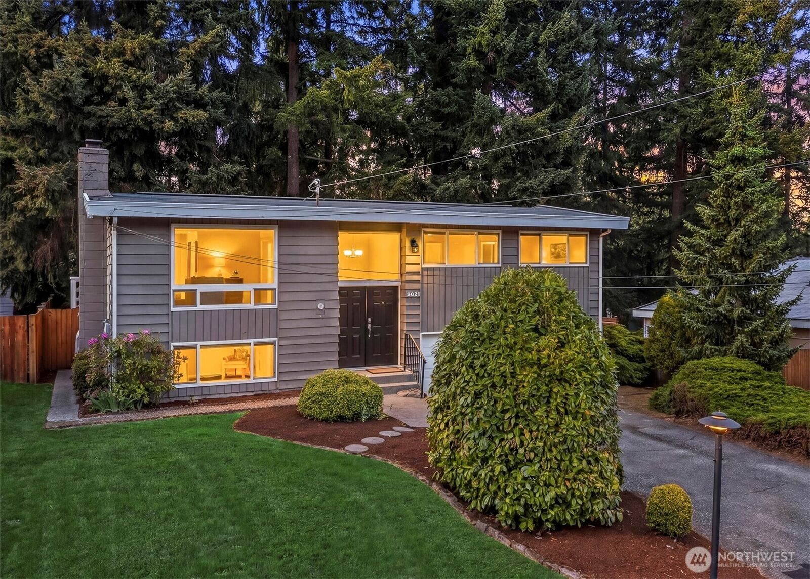 Property Photo: 5621 178th Place SW WA 98037