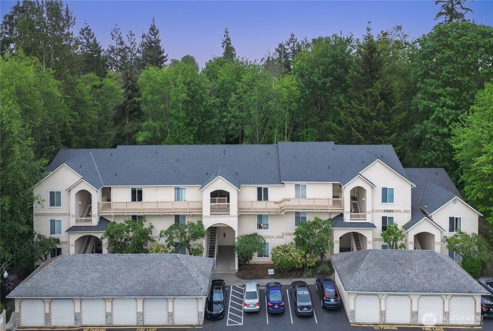 Property Photo:  11501  7th Avenue W Cc201  WA 98204 