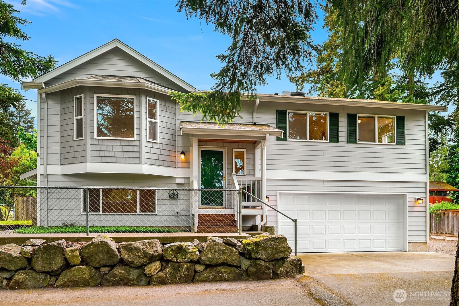Property Photo:  19811  Wallingford Avenue N  WA 98133 