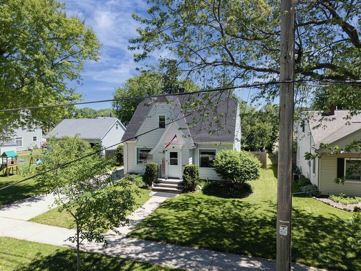 Property Photo: 1738 N Erb Street WI 54911