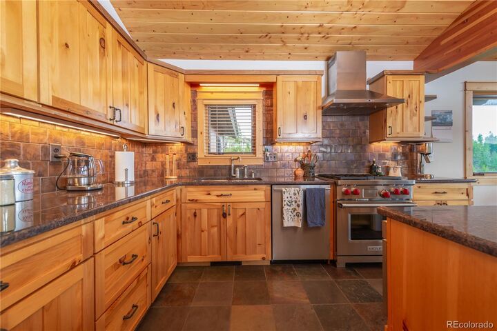 Property Photo:  980 County Road 854  CO 80478 
