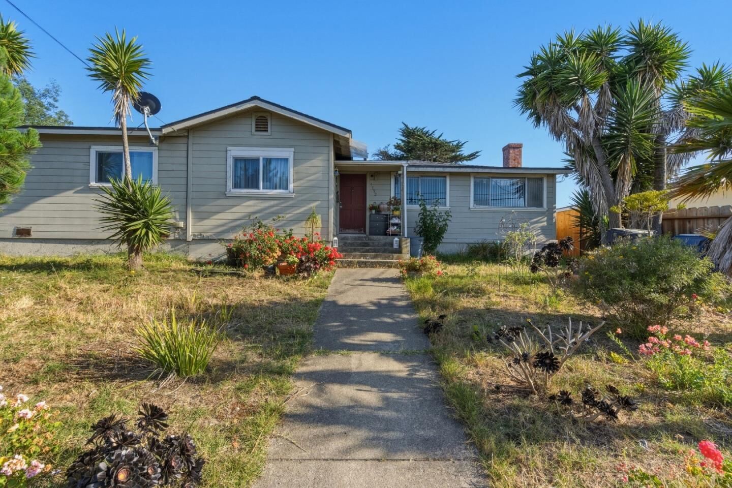 Property Photo: 1192 Elm Avenue CA 93955