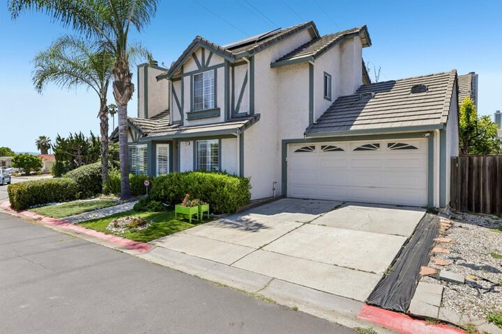 Property Photo: 1562 Clampett Way CA 95131