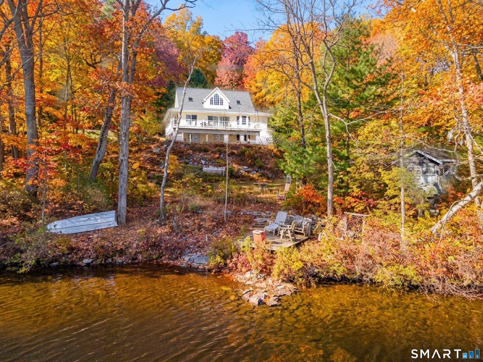 Property Photo:  20 Wildwood Road  CT 06066 