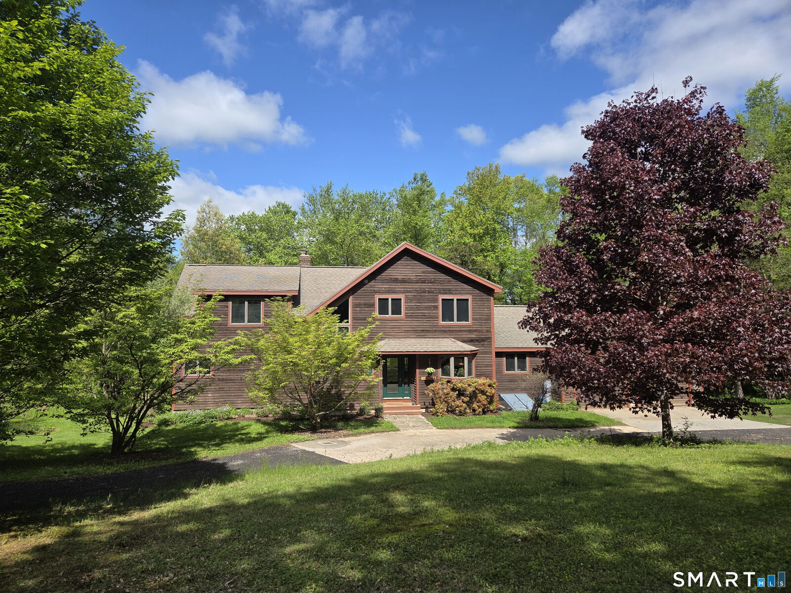 Property Photo:  