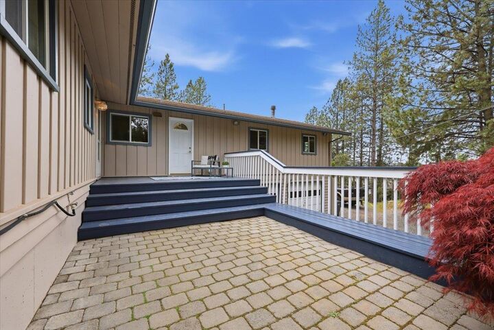 Property Photo: 5007 S Mohawk Dr WA 99206