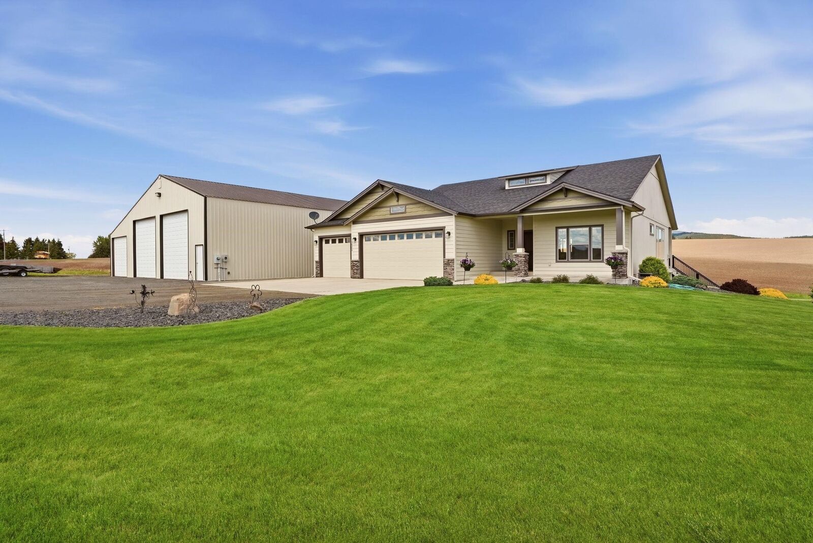 Property Photo: 14309 S Madison Rd Rd WA 99036