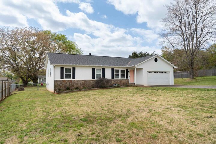 Property Photo: 107 Cauthen Court SC 29369