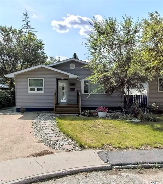 Property Photo: 2908 Argyle Street SK S4S 2A9