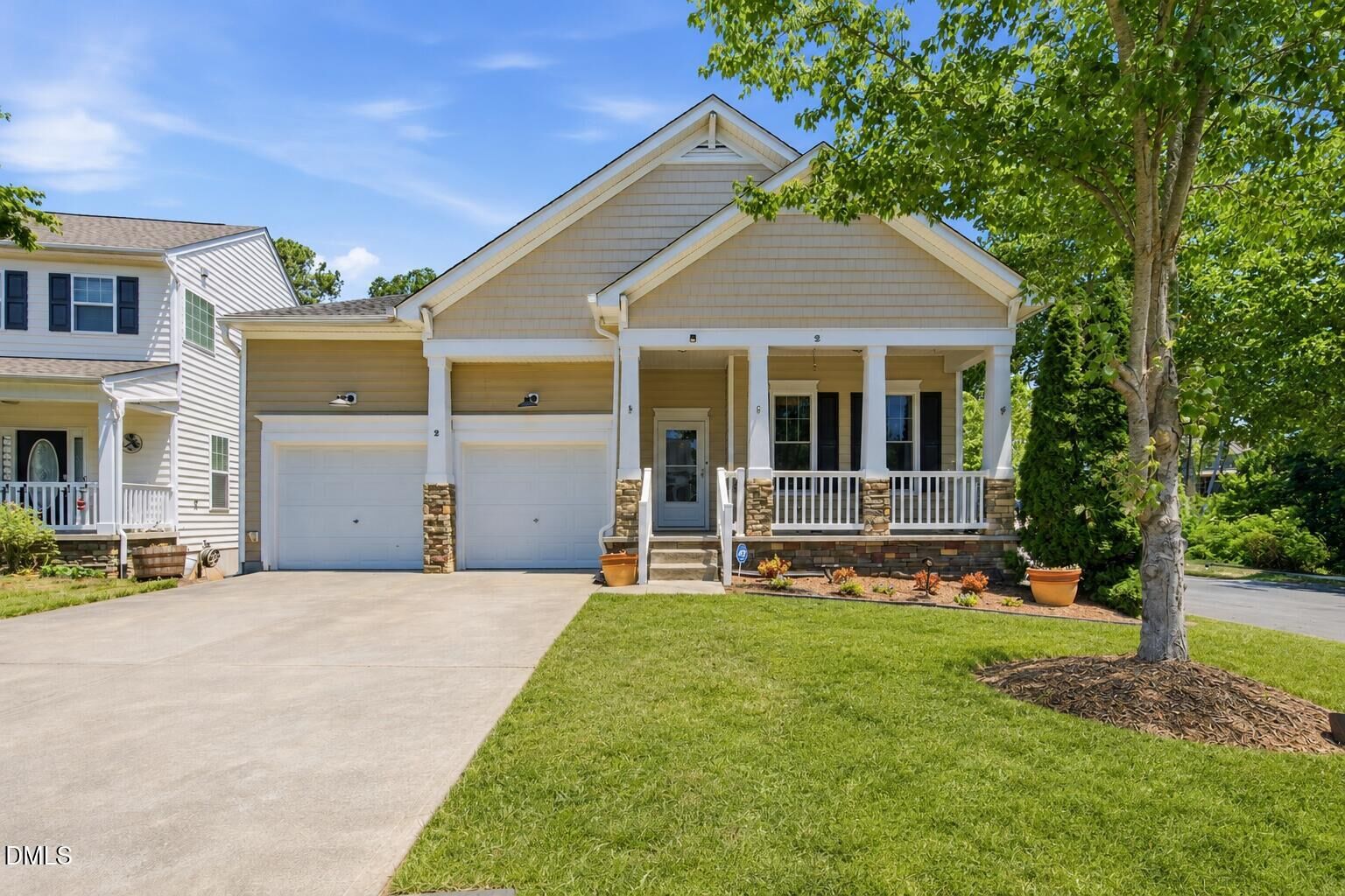 Property Photo:  2 Alyea Court  NC 27703 