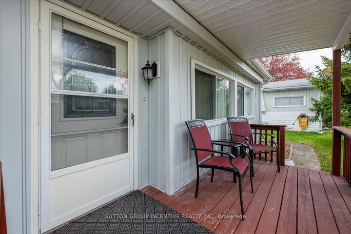 Property Photo: 6 Pine Hill Court ON L9S 1R5
