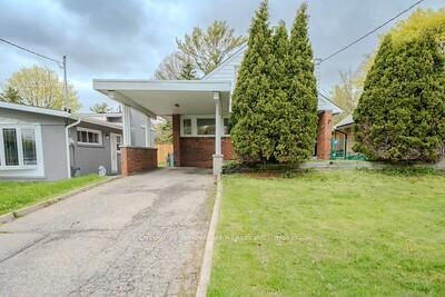Photo de la propriété:  38 Deerfield Road  ON M1K 4X1 