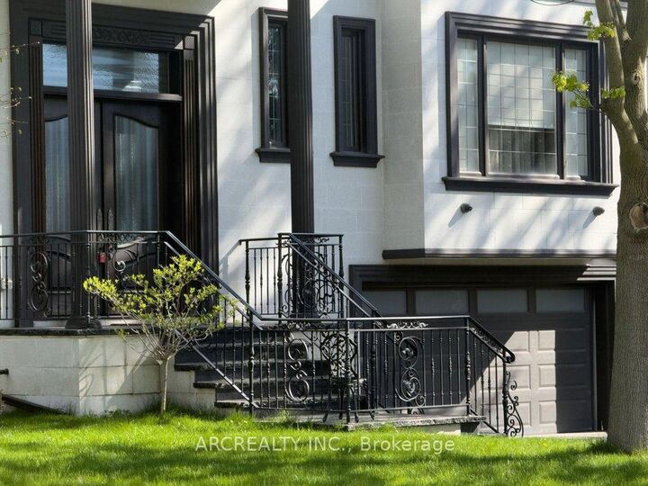 188 Alfred Avenue — photo 1