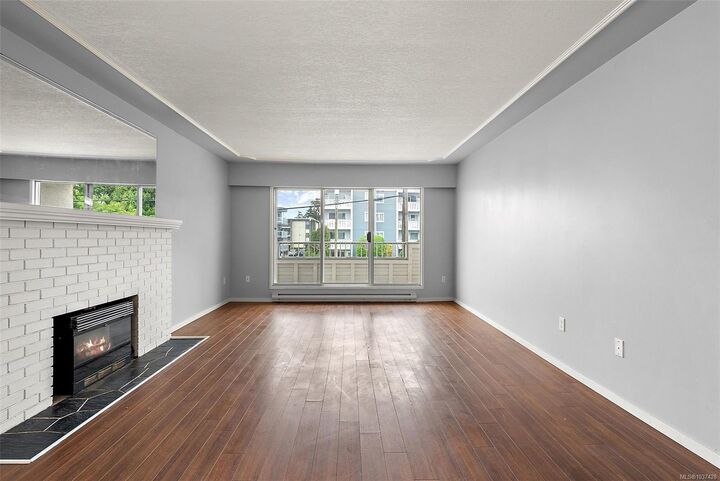 Property Photo: 545 Rithet St 203 BC V8V 1E4