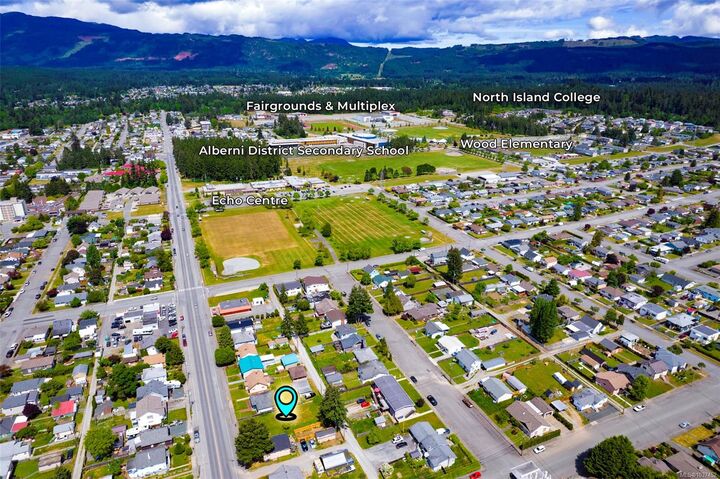 Property Photo:  3919 10th Ave  BC V9Y 4X1 