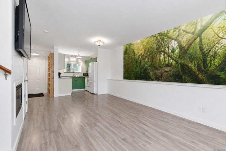 Property Photo: 555 Rockland Rd #9 BC V9W 8B7