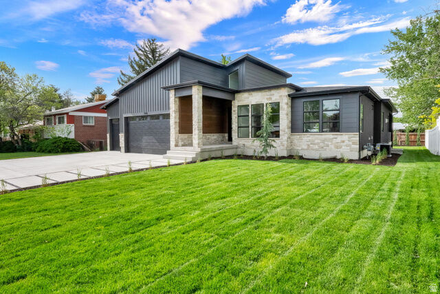 Property Photo: 1543 E Winward Dr UT 84117