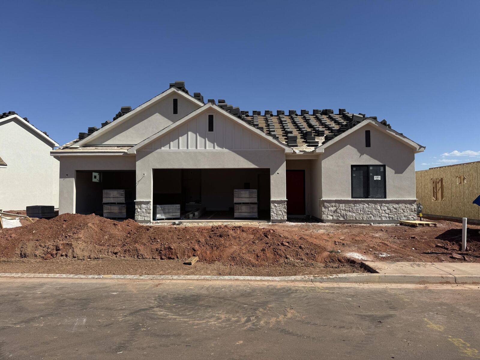 Property Photo: 2002 N Creek Side Ct UT 84780