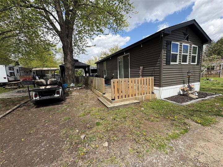 Property Photo: 22 Poplar Lane ON N0P 2G0