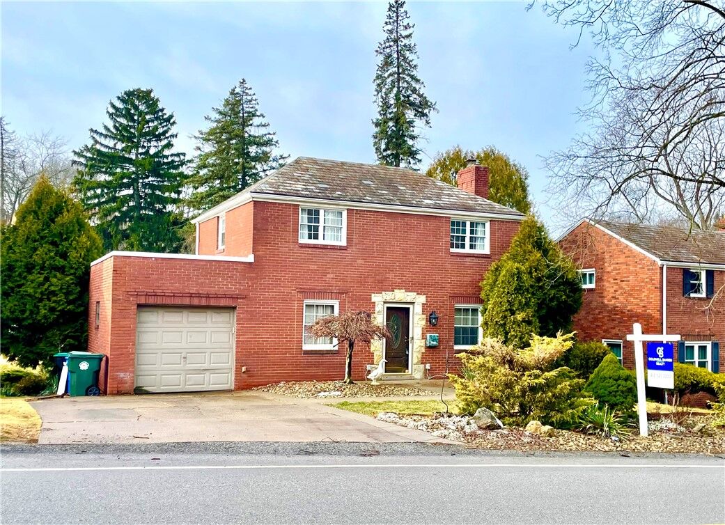 Property Photo: 4706 E Willock Rd PA 15227