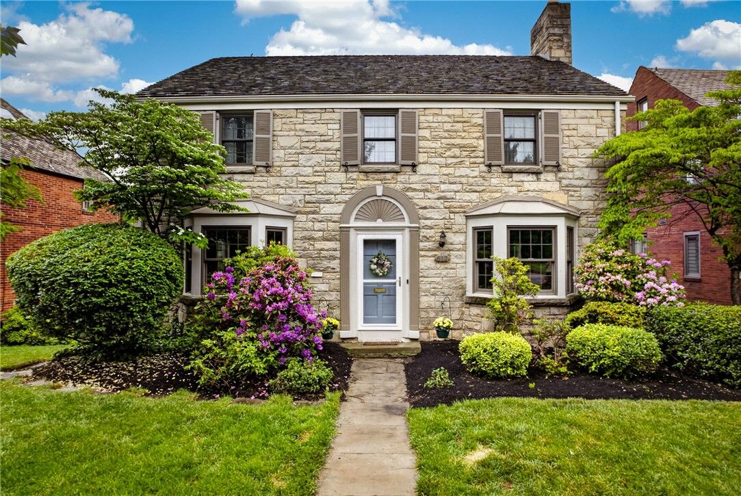 Property Photo:  612 Arden Ln  PA 15243 