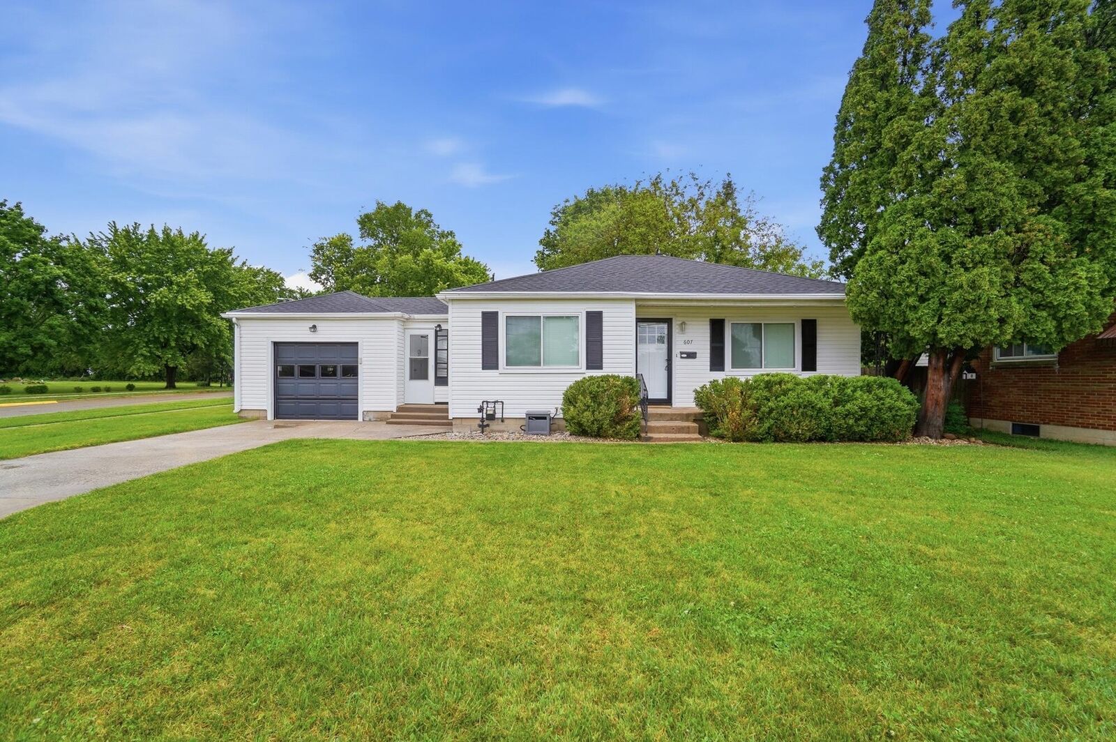 Property Photo: 607 W Lake Avenue OH 45344