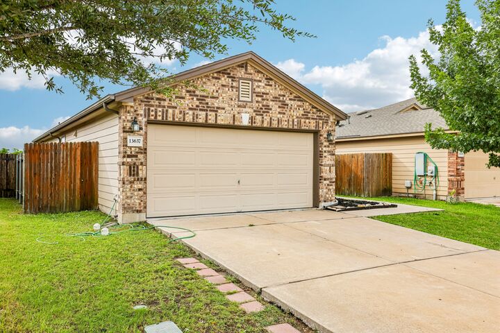 Property Photo:  13637 Abraham Lincoln Street  TX 78653 
