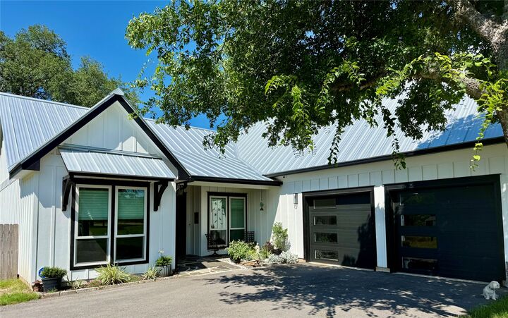 Property Photo: 2028 Flite Acres Road TX 78676