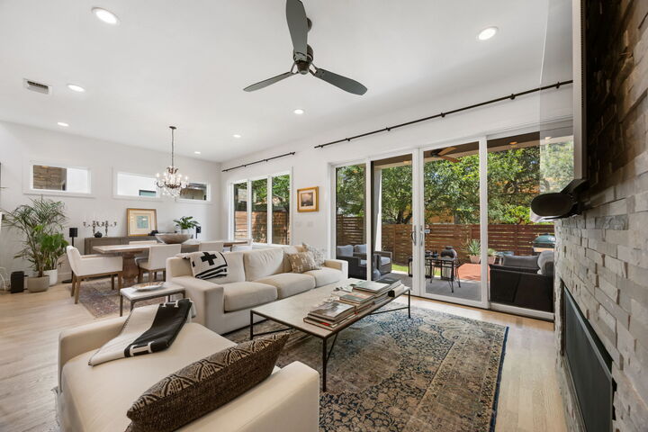 Property Photo:  901 Bouldin Avenue A  TX 78704 